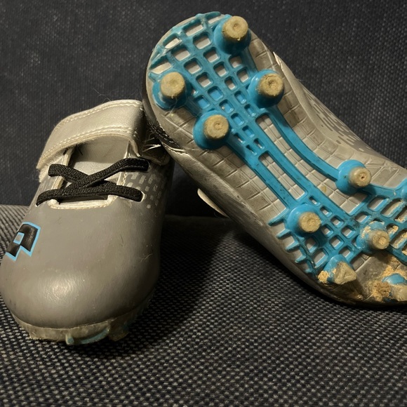 Toddler soccer cleats - Picture 2 of 5